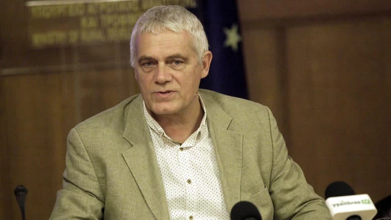 Γιάννης Τσιρώνης στον κόσμο του! «Όποιος αναλαμβάνει την ευθύνη, δεν σημαίνει ότι φταίει» (βίντεο)